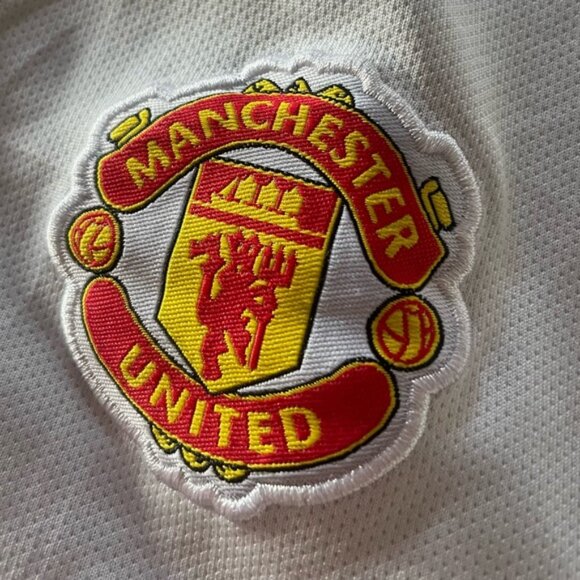 Manchester United White Athletic Soccer Shorts UK England Football Number 6 - Picture 3 of 8